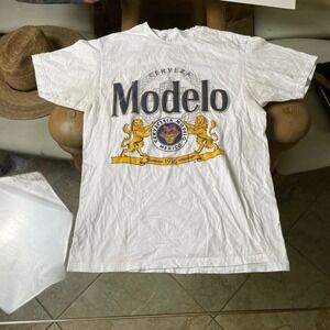 Modelo Cerveza Beer T Shirt White Mens Medium Graphic Print Short Sleeve‎